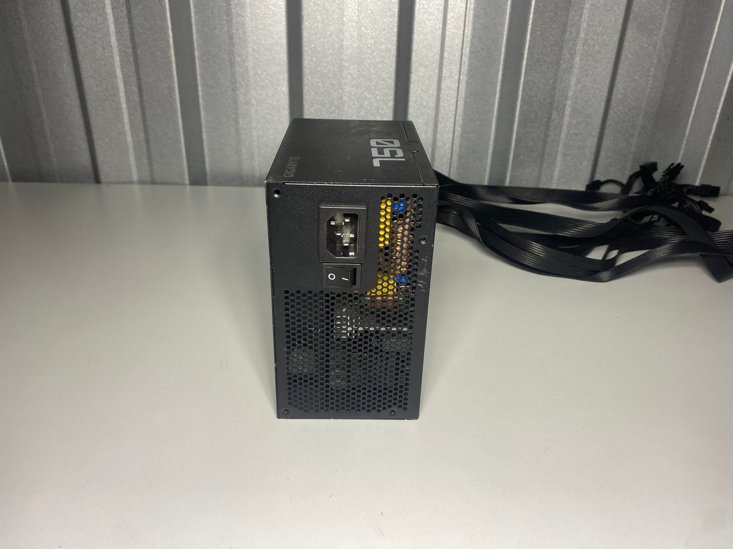 FUENTE DE ALIMENTACIÓN GIGABYTE 750W 80PLUS GOLD