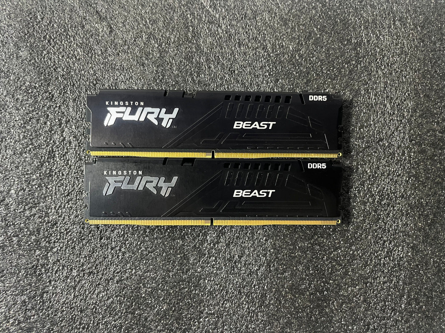 RAM KINGSTON FURY BEAST DDR5 KF556C36BBEK2-32GB (KIT OF 2)